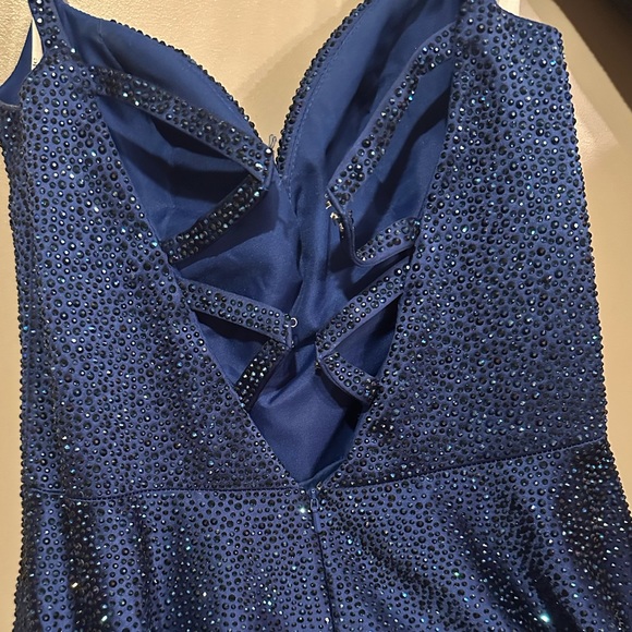 Ellie Wilde Prom Dress - Picture 12 of 16